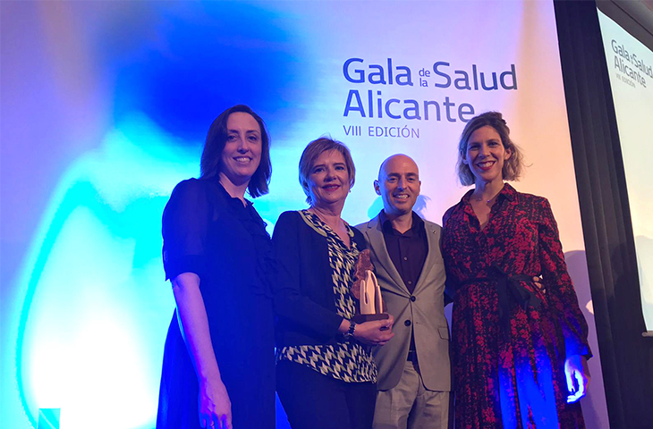 María Luisa Bataller recibió el Premio Dedicación Laboral y Docencia en la Gala de la Salud de UPSANA‬